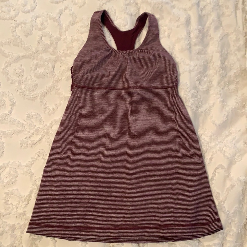 Maroon lululemon top